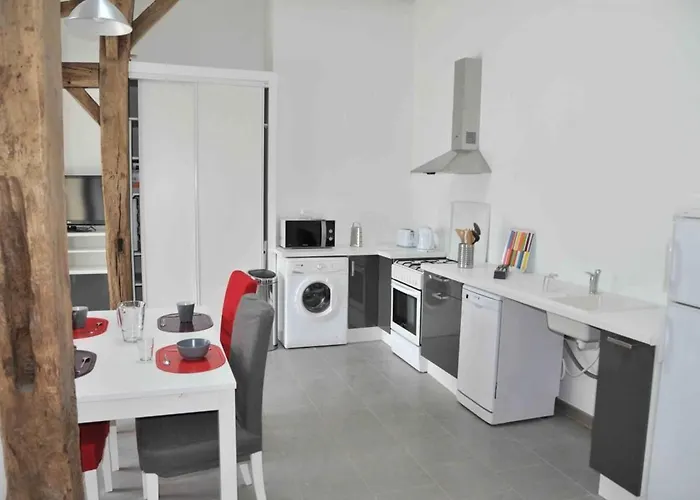 Дом отдыха Renove Avec Spa, Piscine Chauffee, Wifi Et Acces Handicapes Au Coeur Du Marais Breton - Fr-1-426-321